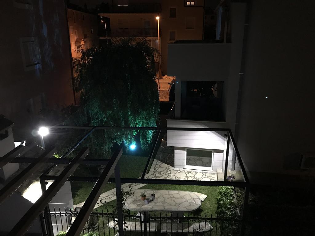 Apartment Karla&Nella Стобрек Экстерьер фото